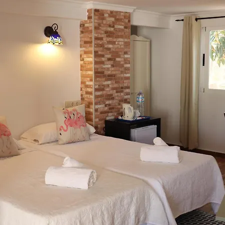 Casa Dia Y Noche מלון קלפה