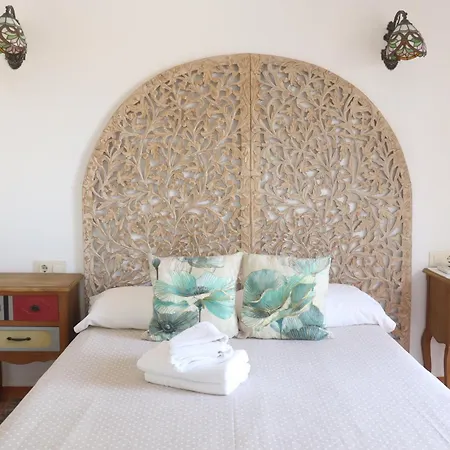 מלון Casa Dia Y Noche קלפה